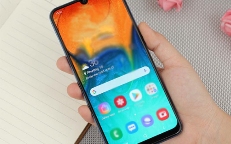 Màn hình điện thoại bị nhòe